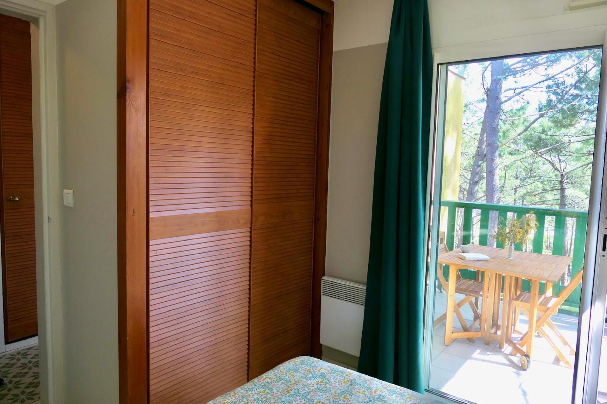 קרקן Apt Les Grands Pins, Entre Foret, Lac Et Ocean מראה חיצוני תמונה